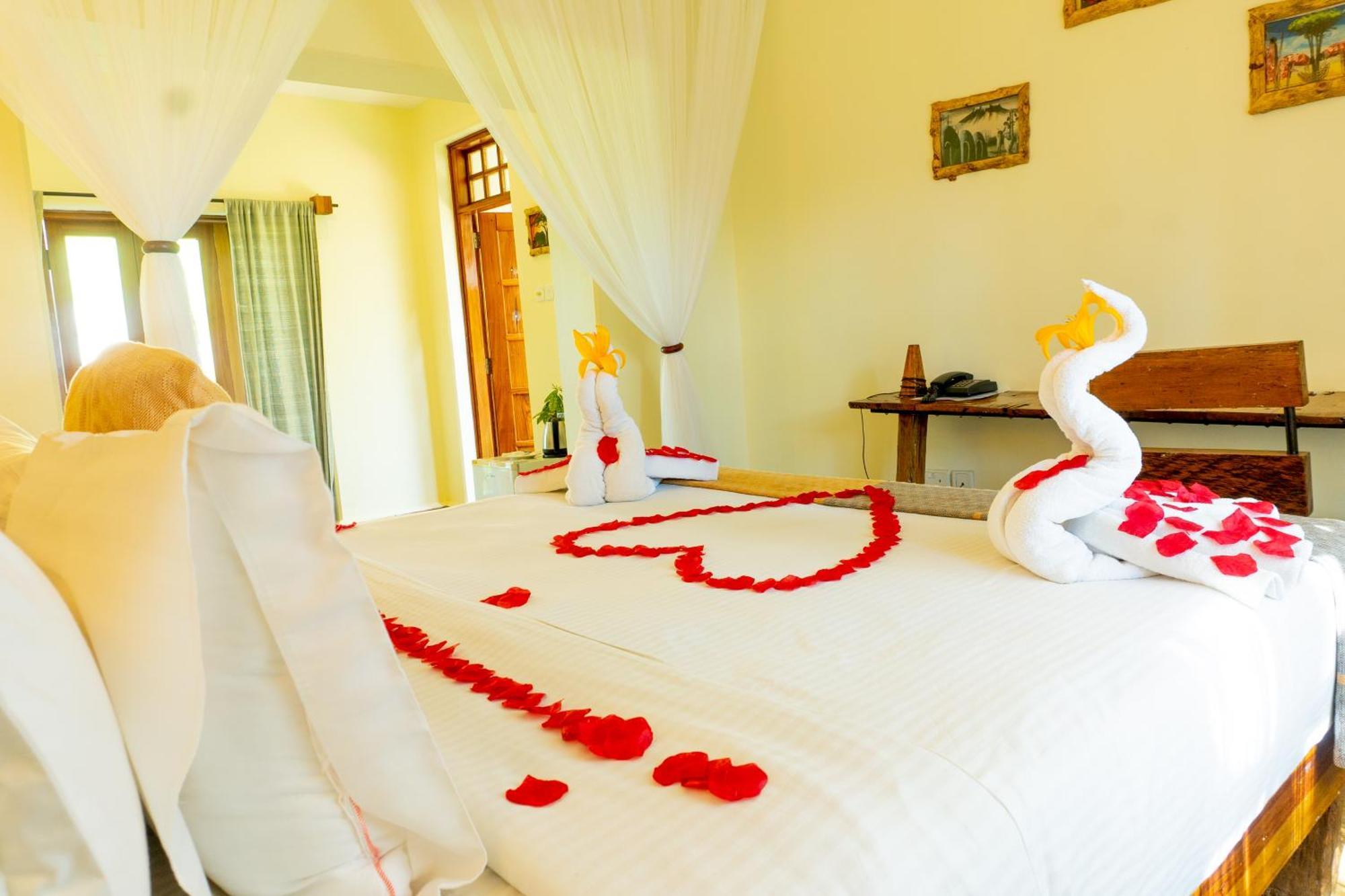 Weru Weru River Lodge موشي المظهر الخارجي الصورة