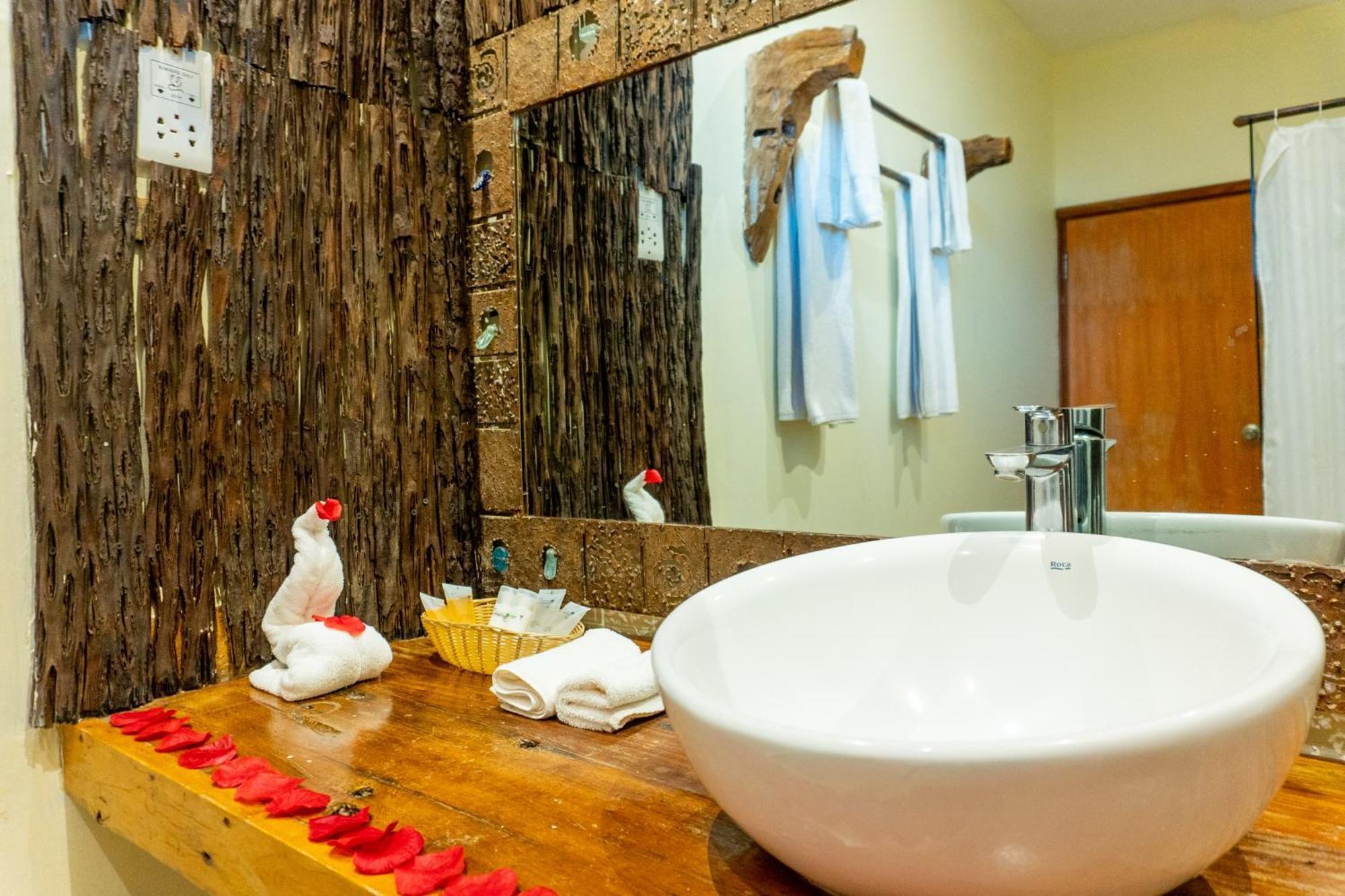 Weru Weru River Lodge موشي المظهر الخارجي الصورة
